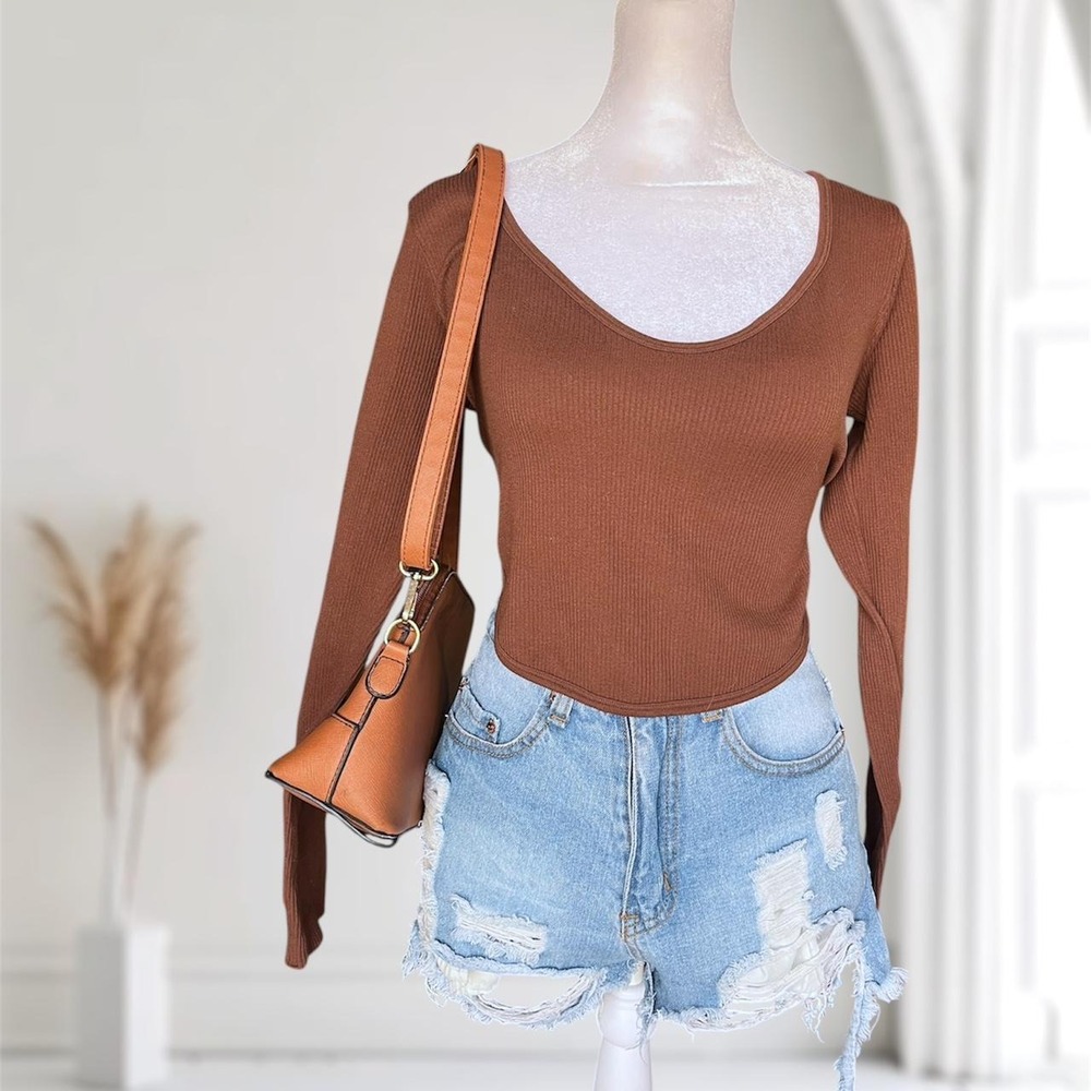 Forever 21 Ribbed Long Sleeve Scoop Neck Crop Top Curved Hem Brown Large